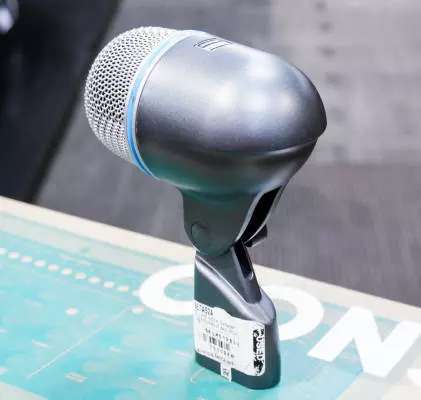 Shure - Beta 52A Kick Drum/Bass Microphone 2